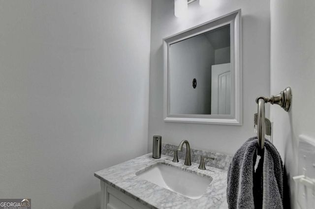 5247 Blossom Brook Drive, Sugar Hill, GA 30518
