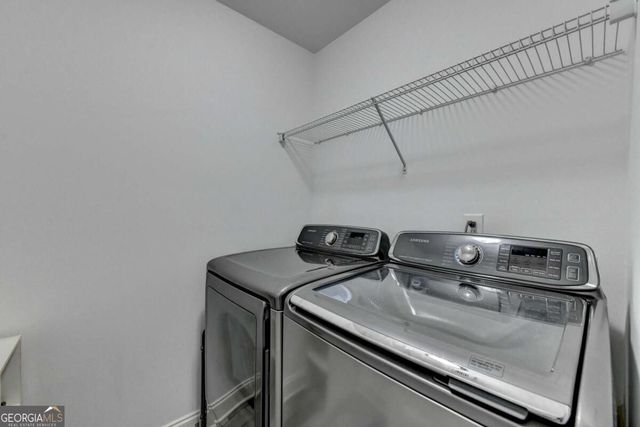 5247 Blossom Brook Drive, Sugar Hill, GA 30518