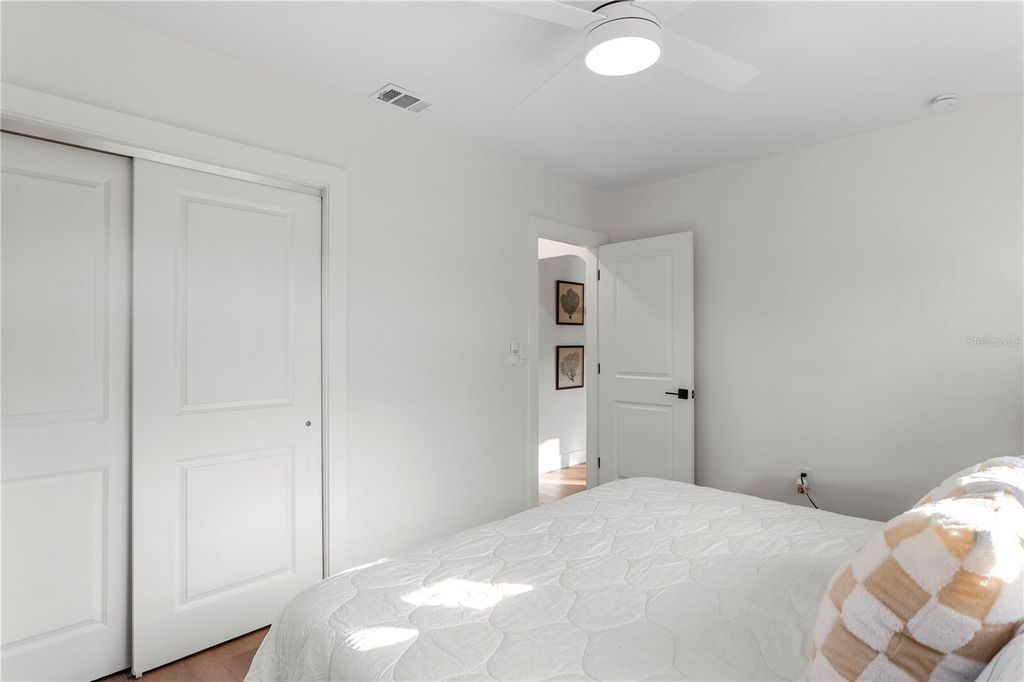 Image 21 of property listing at 1747 SANTA ANNA DRIVE, Dunedin, FL 34698