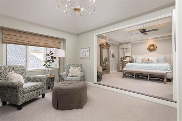 8943 Cedar Drive, Prairie Village, KS 66207