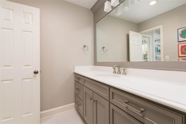 8943 Cedar Drive, Prairie Village, KS 66207
