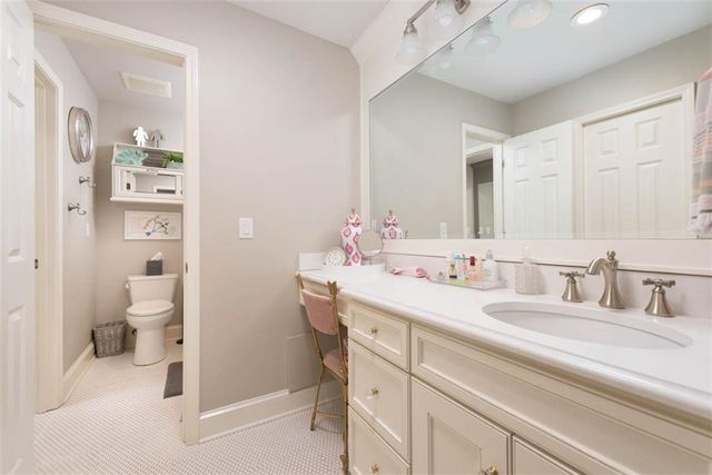 8943 Cedar Drive, Prairie Village, KS 66207