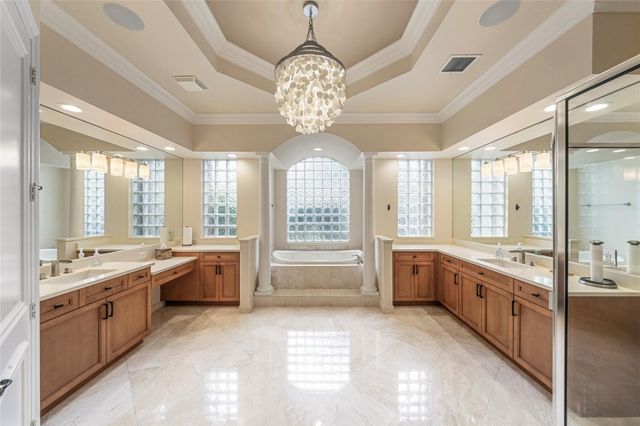 11047 Garden Ridge Court, Davie, FL 33328