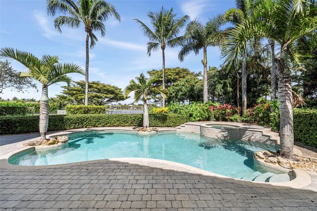 11047 Garden Ridge Court, Davie, FL 33328