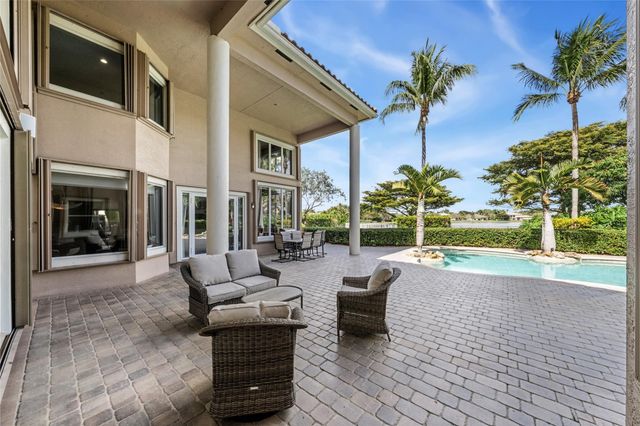 11047 Garden Ridge Court, Davie, FL 33328