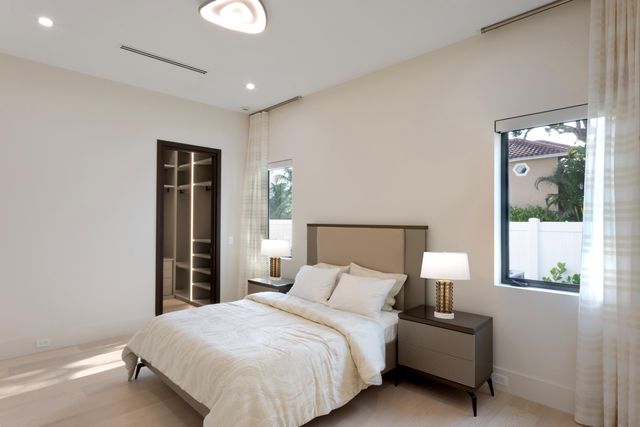 310 NE 2nd Street, Boca Raton, FL 33432