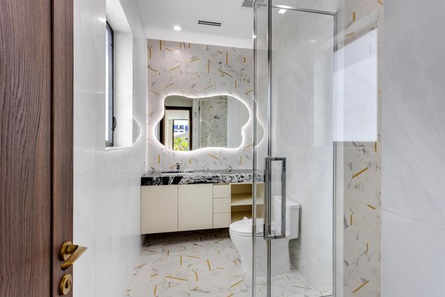 310 NE 2nd Street, Boca Raton, FL 33432