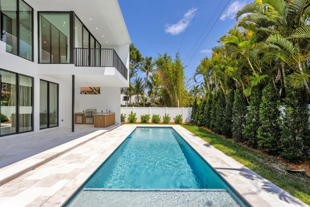 310 NE 2nd Street, Boca Raton, FL 33432