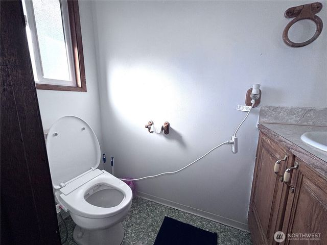 169 N Port Lp NW, Ocean Shores, WA 98569