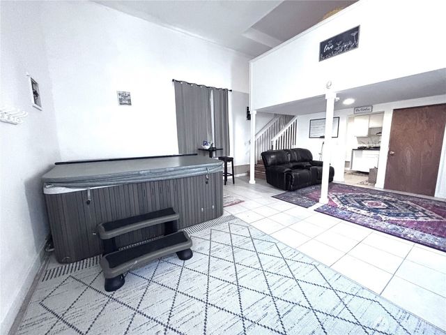 169 N Port Lp NW, Ocean Shores, WA 98569