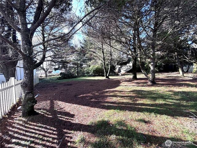 169 N Port Lp NW, Ocean Shores, WA 98569