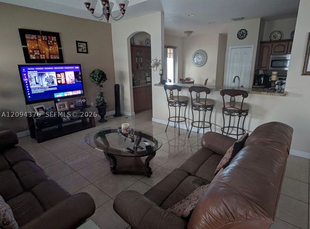 2924 SW 144th Pl, Miami, FL 33175