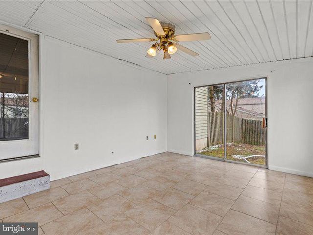 364 HIVNER RD, Harrisburg, PA 17111