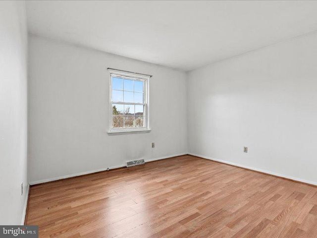 364 HIVNER RD, Harrisburg, PA 17111