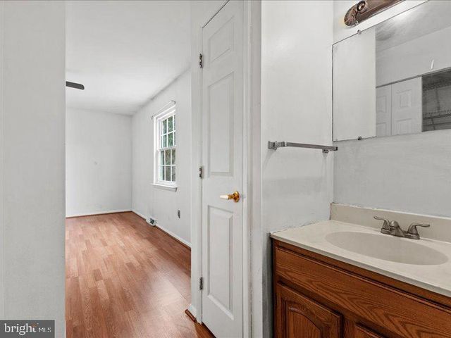 364 HIVNER RD, Harrisburg, PA 17111