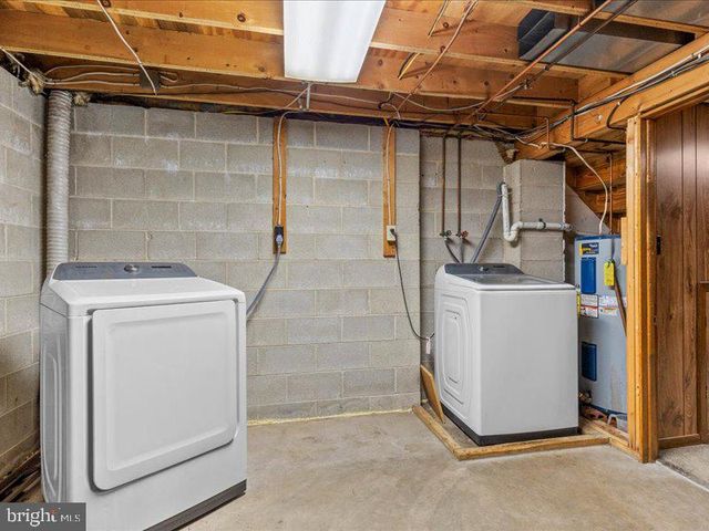 364 HIVNER RD, Harrisburg, PA 17111