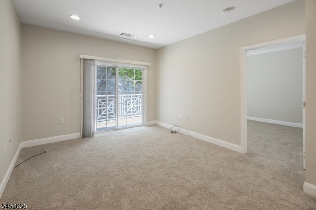 8301 Sanctuary Blvd 8301, Riverdale Boro, NJ 07457 — photo 3