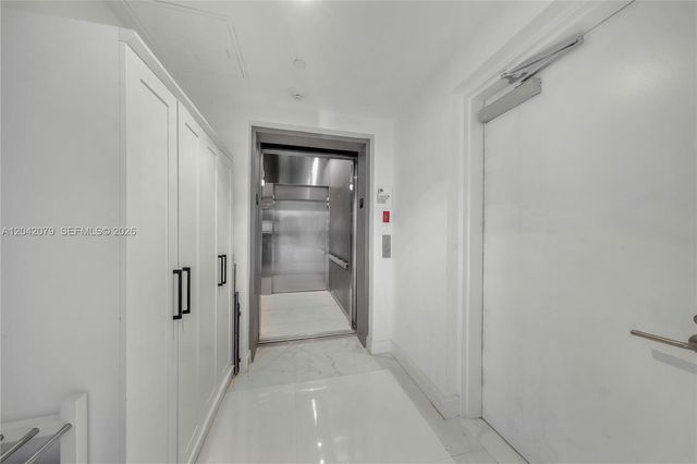 460 NE 28th St 701, Miami, FL 33137