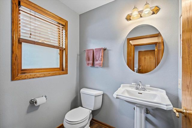 W171N10218 Wildrose LANE, Germantown, WI 53022