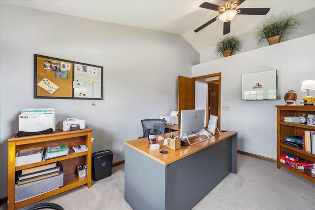 W171N10218 Wildrose LANE, Germantown, WI 53022