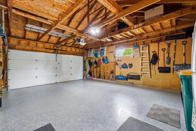 W171N10218 Wildrose LANE, Germantown, WI 53022