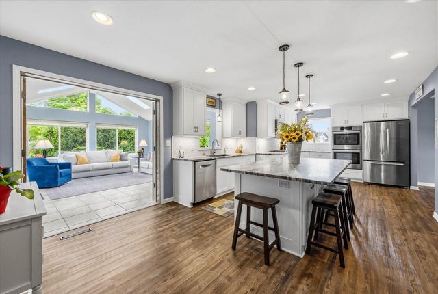 W171N10218 Wildrose LANE, Germantown, WI 53022