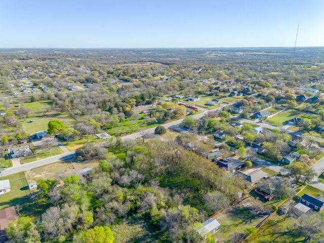 418 E First Street, Weatherford, TX 76086