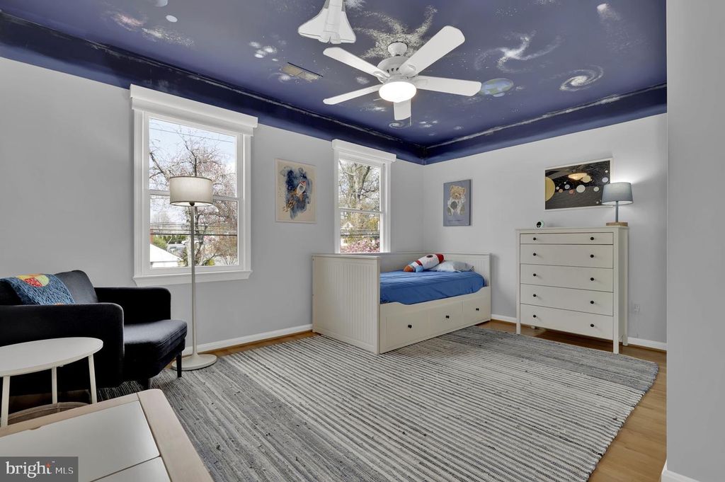 Image 22 of property listing at 2300 WARREN CT, Silver Spring, MD 20910