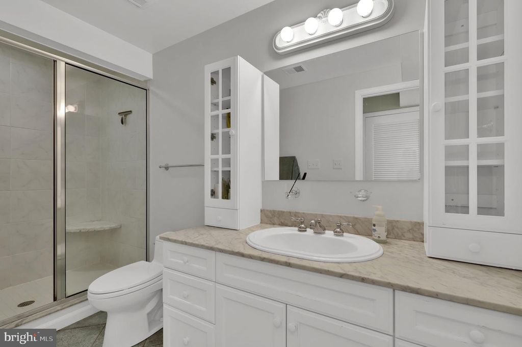 Image 37 of property listing at 2300 WARREN CT, Silver Spring, MD 20910