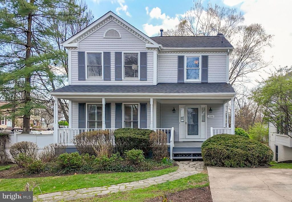 Image 40 of property listing at 2300 WARREN CT, Silver Spring, MD 20910