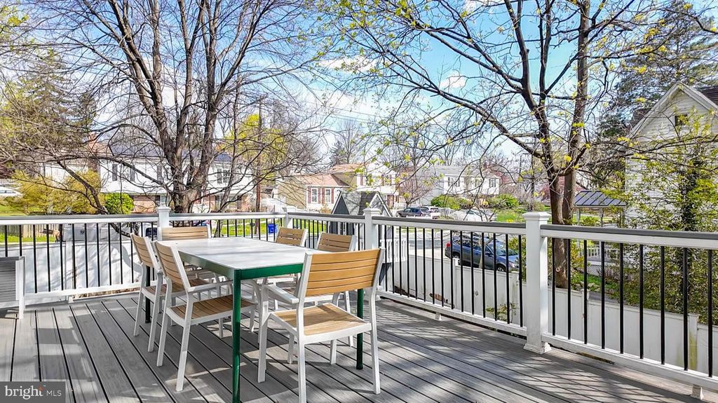 Image 45 of property listing at 2300 WARREN CT, Silver Spring, MD 20910