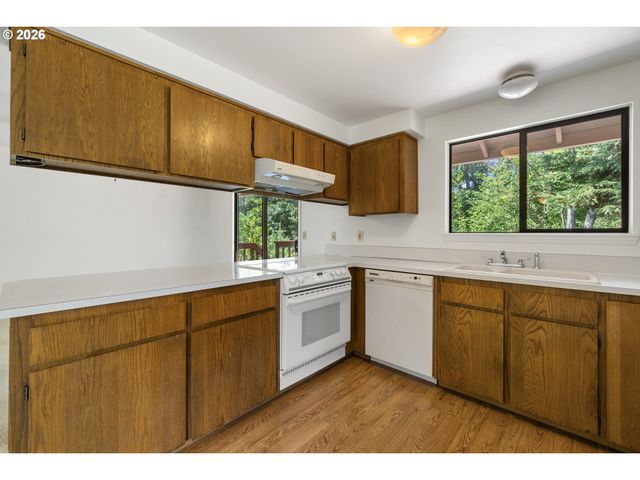 383 Nw 140TH Pl, Beaverton, OR 97006