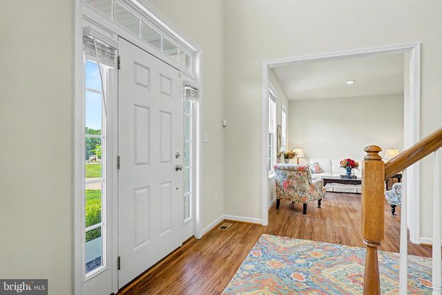 170 CHESTERFIELD DR, Falling Waters, WV 25419