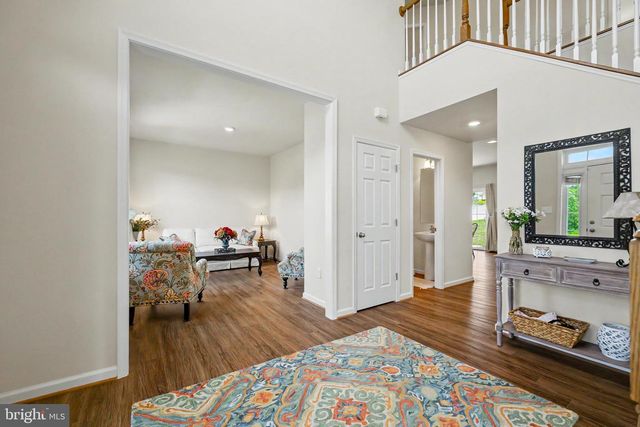 170 CHESTERFIELD DR, Falling Waters, WV 25419