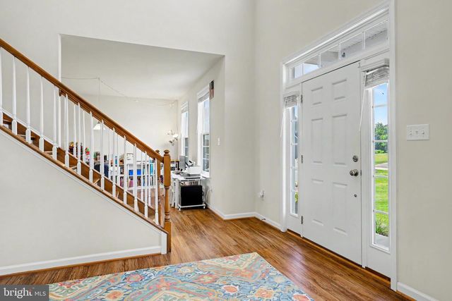 170 CHESTERFIELD DR, Falling Waters, WV 25419