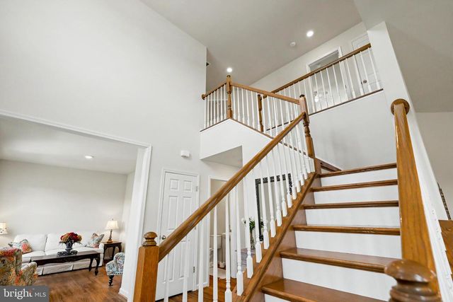 170 CHESTERFIELD DR, Falling Waters, WV 25419
