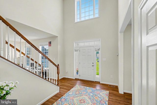 170 CHESTERFIELD DR, Falling Waters, WV 25419