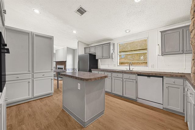 3725 Allen Road, Pearland, TX 77584