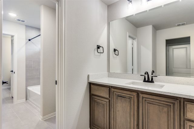 725 Seahawk Street, Joshua, TX 76058