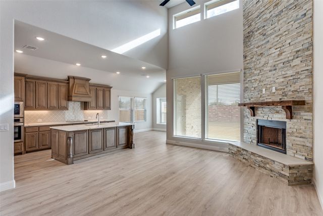 725 Seahawk Street, Joshua, TX 76058