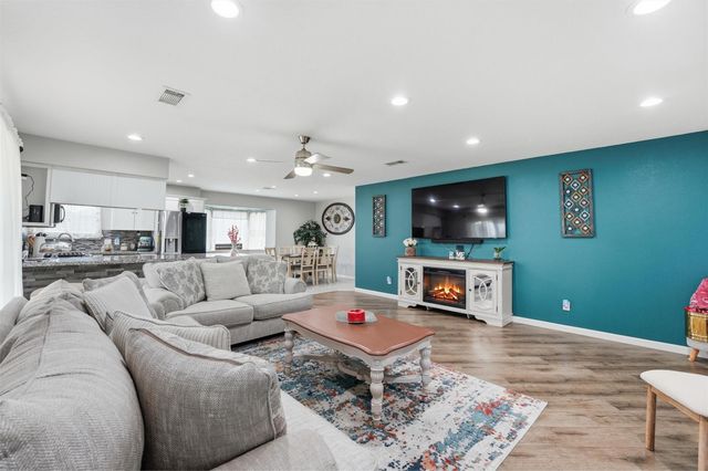 14403 Waterville Way, Houston, TX 77015