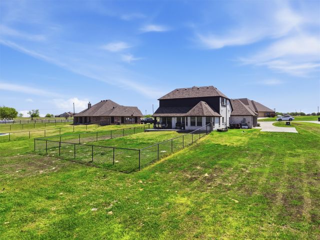 704 Cactus Creek Court, Godley, TX 76044
