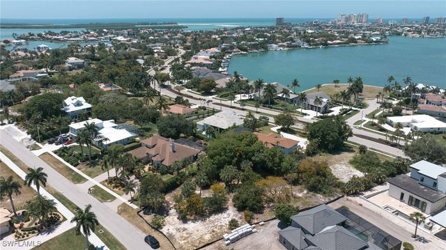 720 Inlet DR, Marco Island, FL 34145