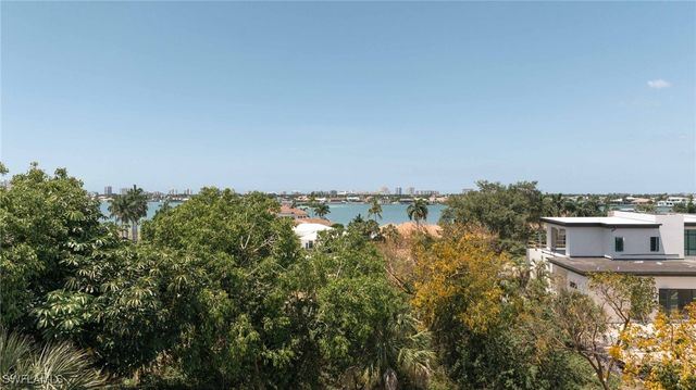 720 Inlet DR, Marco Island, FL 34145