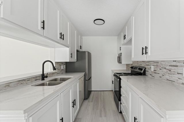 12123 Plumpoint Drive, Houston, TX 77099