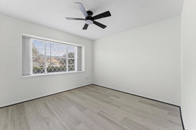 12123 Plumpoint Drive, Houston, TX 77099