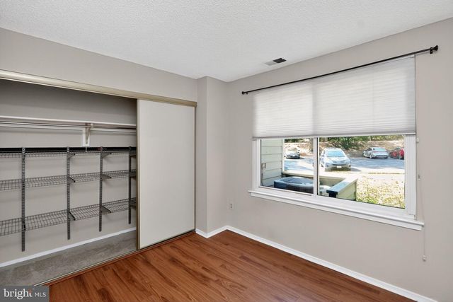 1502 SUMMERCHASE CT, Reston, VA 20194