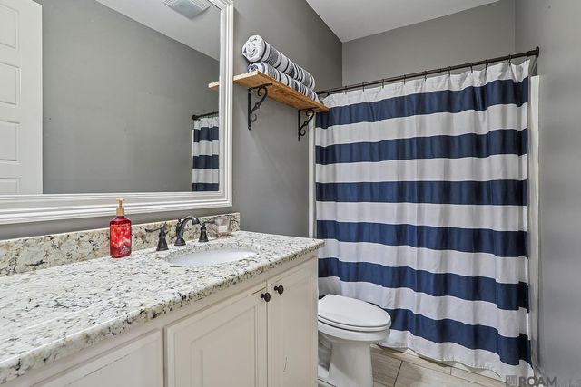 15956 Redstone Ct, Pride, LA 70770