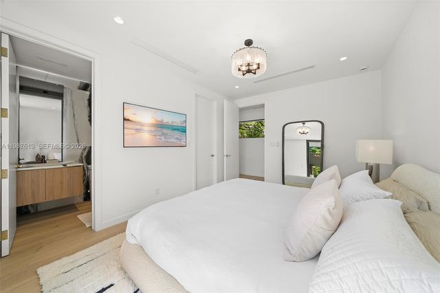 4041 S Le Jeune Rd, Miami, FL 33146