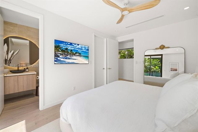 4041 S Le Jeune Rd, Miami, FL 33146